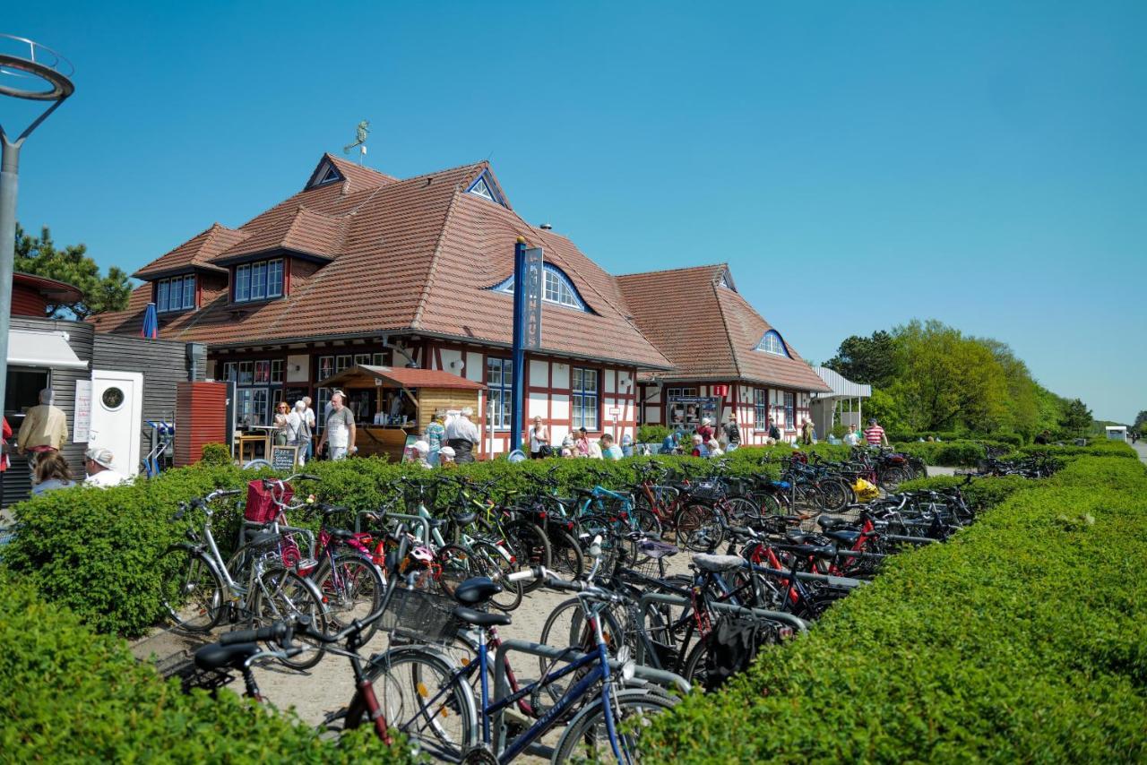 Ostseelagune Zingst, Exklusive Dhh, Strandnah, Sauna, Kamin, 3 Sz, 2 Baeder, Glasfaser, Haustierfrei, Garten Mit Suedterrasse, E-Ladesaeule, 2 Stellplaetze, Strandkorb, Fahrradschuppen, Waschmaschine, Trockner, Nichtraucher Eksteriør billede