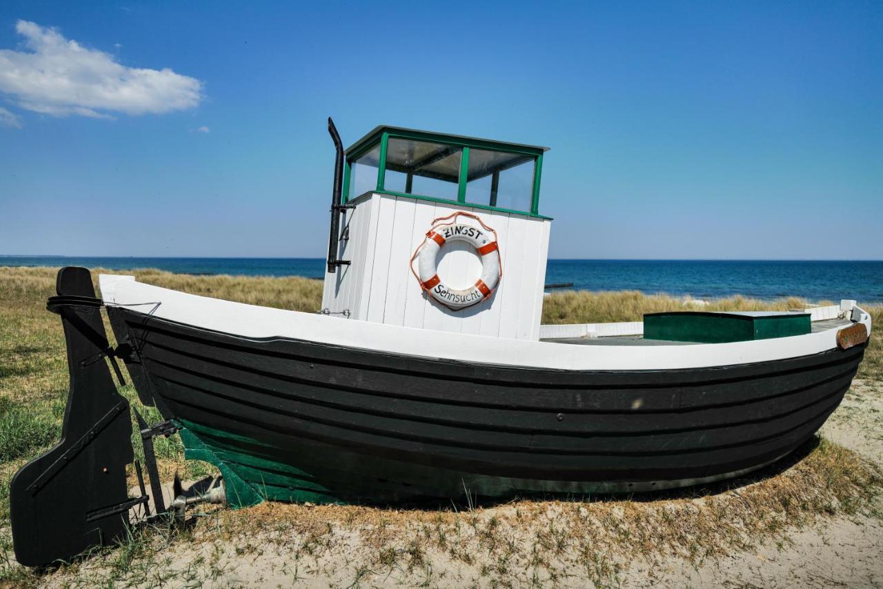 Ostseelagune Zingst, Exklusive Dhh, Strandnah, Sauna, Kamin, 3 Sz, 2 Baeder, Glasfaser, Haustierfrei, Garten Mit Suedterrasse, E-Ladesaeule, 2 Stellplaetze, Strandkorb, Fahrradschuppen, Waschmaschine, Trockner, Nichtraucher Eksteriør billede